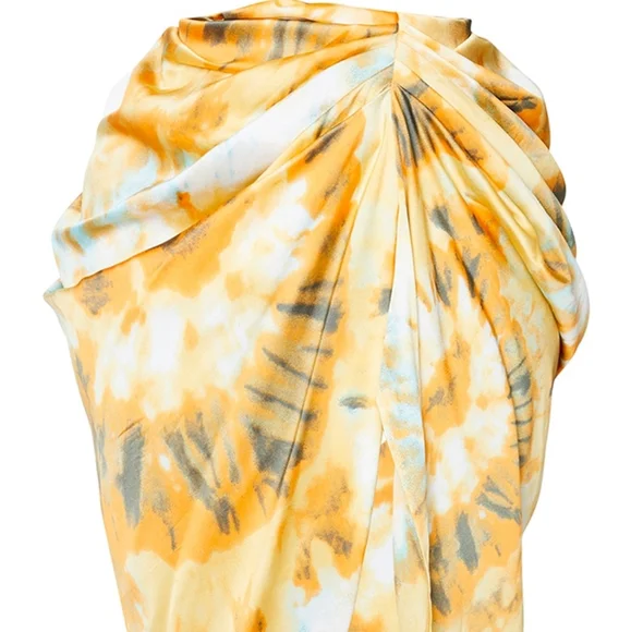 Pretty Little Thing Orange Tie Dye 2 Piece Outfit - Picture 4 of 13